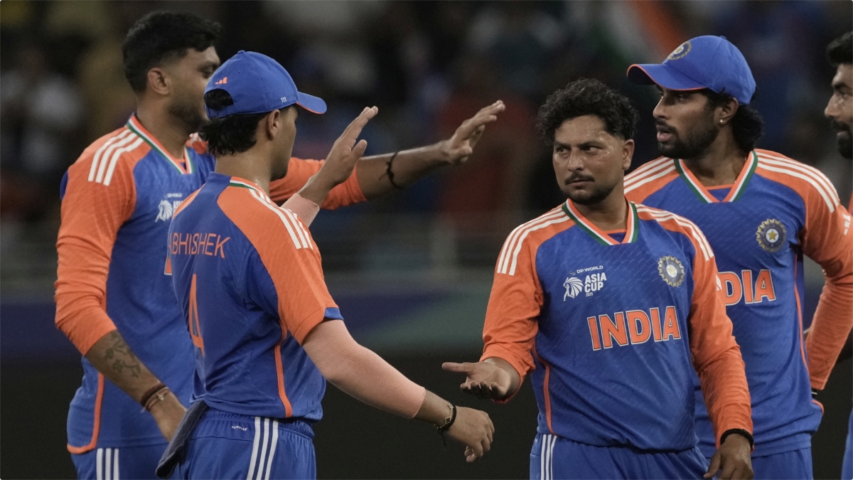 Asia Cup 2025: यूएई की पारी भारत के खिलाफ सिर्फ 57 रनों पर सिमटी, कुलदीप ने गेंद से कहर बरपाया