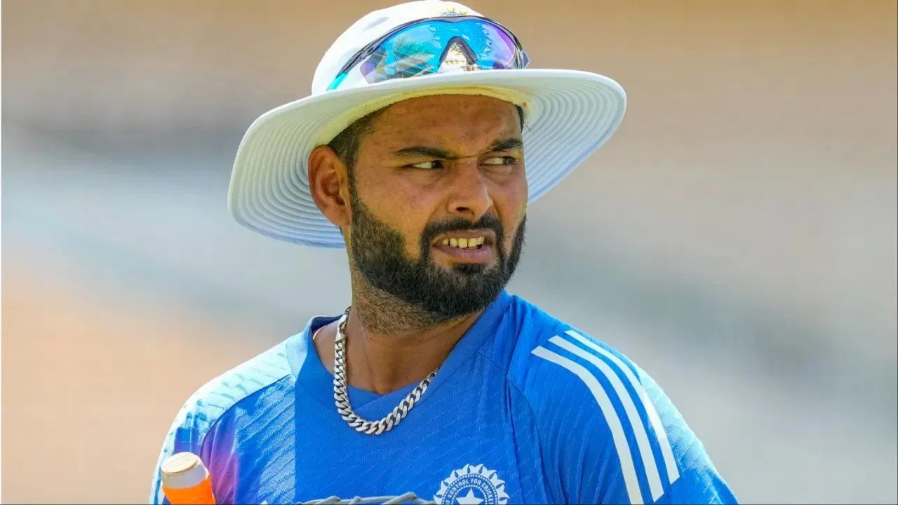 दिल्ली कैपिटल्स के अनकैप्ड स्टार ने कहा - ऋषभ पंत को गेंदबाजी करना सबसे मुश्किल काम था