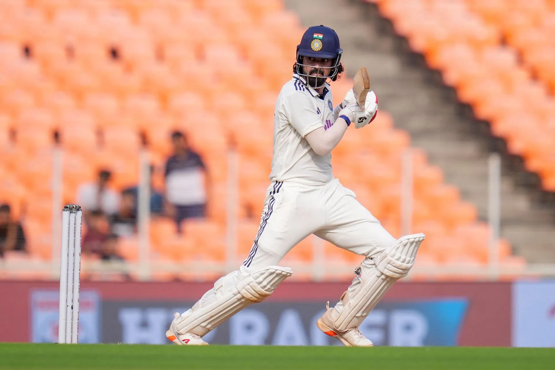 IND vs WI 2025: पूर्व भारतीय क्रिकेटर ने केएल राहुल के आलोचकों पर साधा निशाना - 'कुछ पारियों में रन बनाने के बाद कैसे बदल जाती है राय!'