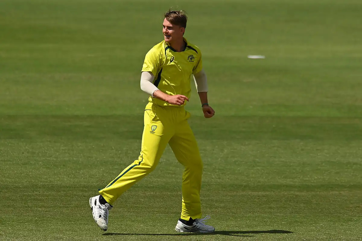 IND A vs AUS A 2025: हेनरी थॉर्नटन को फूड पॉइजनिंग की आशंका के बाद अस्पताल में भर्ती कराया गया