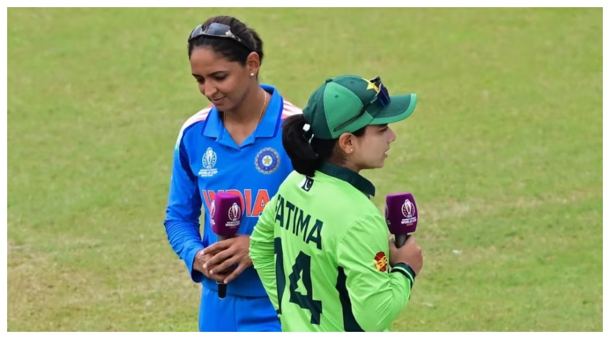 Women’s World Cup 2025: हरमनप्रीत कौर और फातिमा सना ने हाथ मिलाने से परहेज किया, भारत का 'हाथ न मिलाने' का रुख जारी