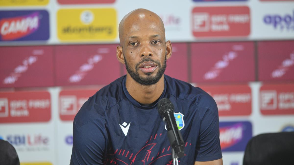 IND vs WI: कप्तान रोस्टन चेज ने भारत से हार पर दी सफाई, कहा - ‘विकेट में कुछ नमी थी’