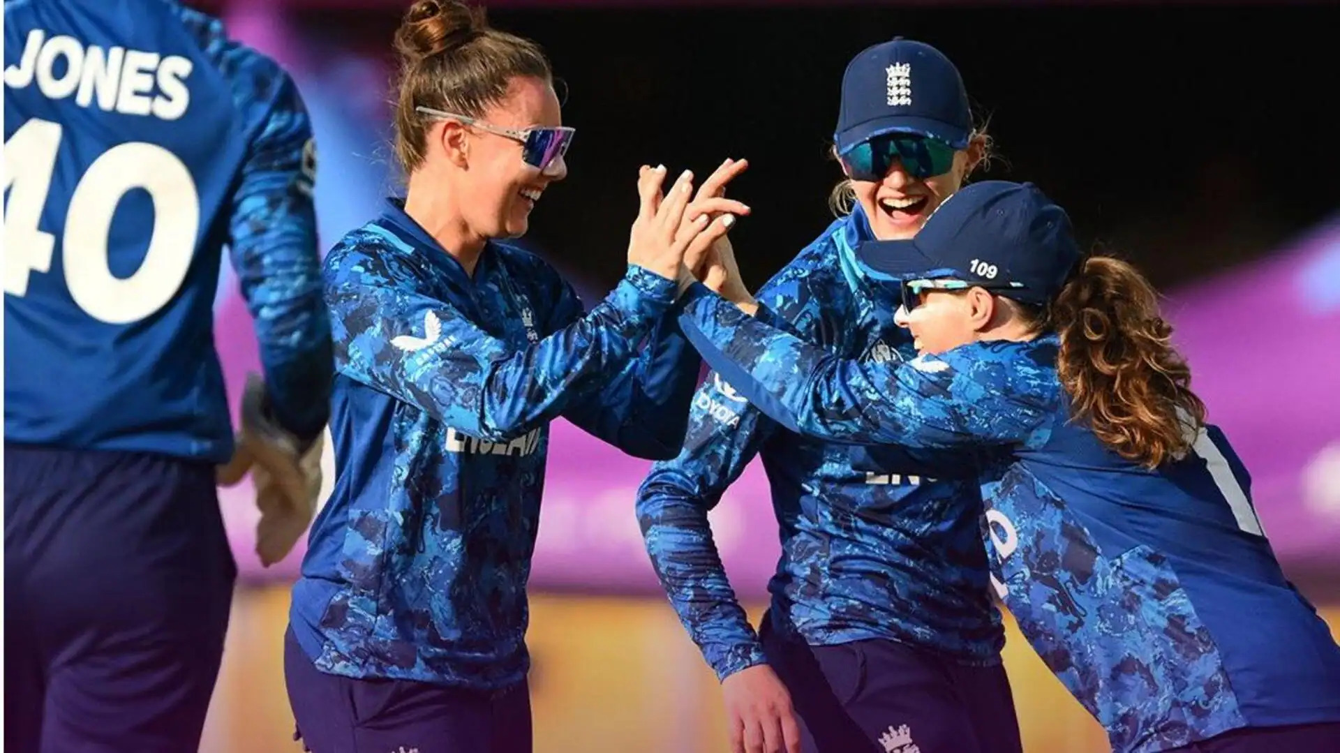 इंग्लैंड ने विमेंस वर्ल्ड कप के चौथे मैच में साउथ अफ्रीका को 10 विकेट से हराया