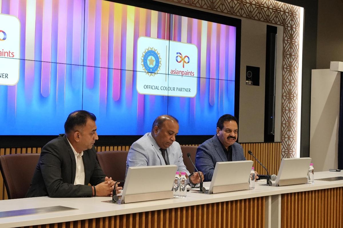 बीसीसीआई ने एशियन पेंट्स को तीन साल के लिए टीम इंडिया का कलर पार्टनर घोषित किया