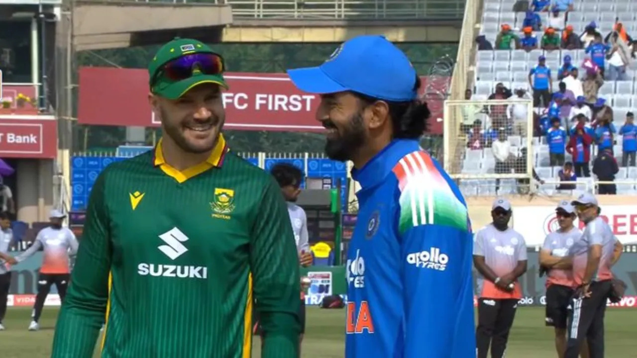 IND vs SA 2025, 1st ODI: टॉस जीतकर साउथ अफ्रीका ने पहले बॉलिंग करने का निर्णय लिया