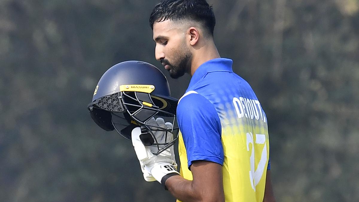 देवदत्त पडिक्कल ने तूफानी शतक जड़ा, जिससे कर्नाटक ने लिस्ट ए में दूसरा सबसे बड़ा रन चेज़ दर्ज किया