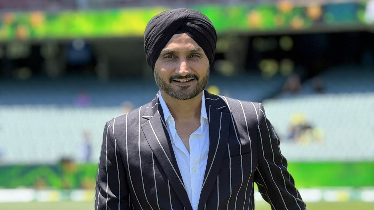 IND vs SA 2025: हरभजन सिंह ने कटक मुकाबले के लिए कुलदीप और वरुण चक्रवर्ती दोनों को भारत की प्लेइंग इलेवन में चुना