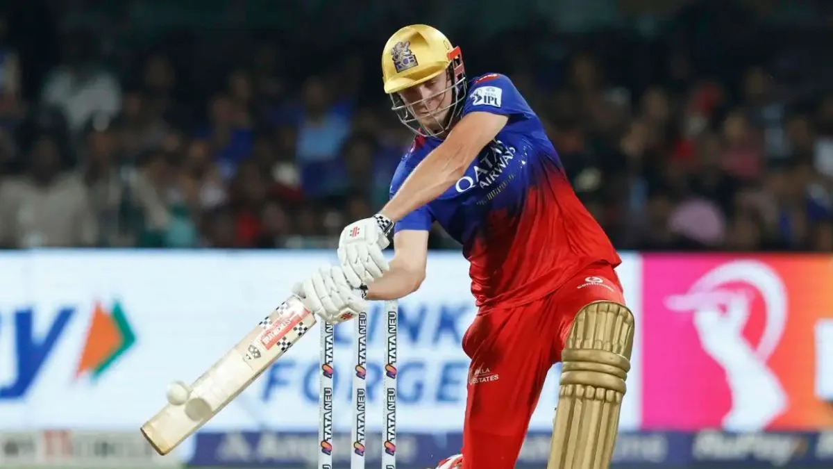 IPL 2026: कैमरून ग्रीन ने मिनी-नीलामी में खुद को बल्लेबाज़ क्यों बताया? जानिए इसके पीछे की रणनीति