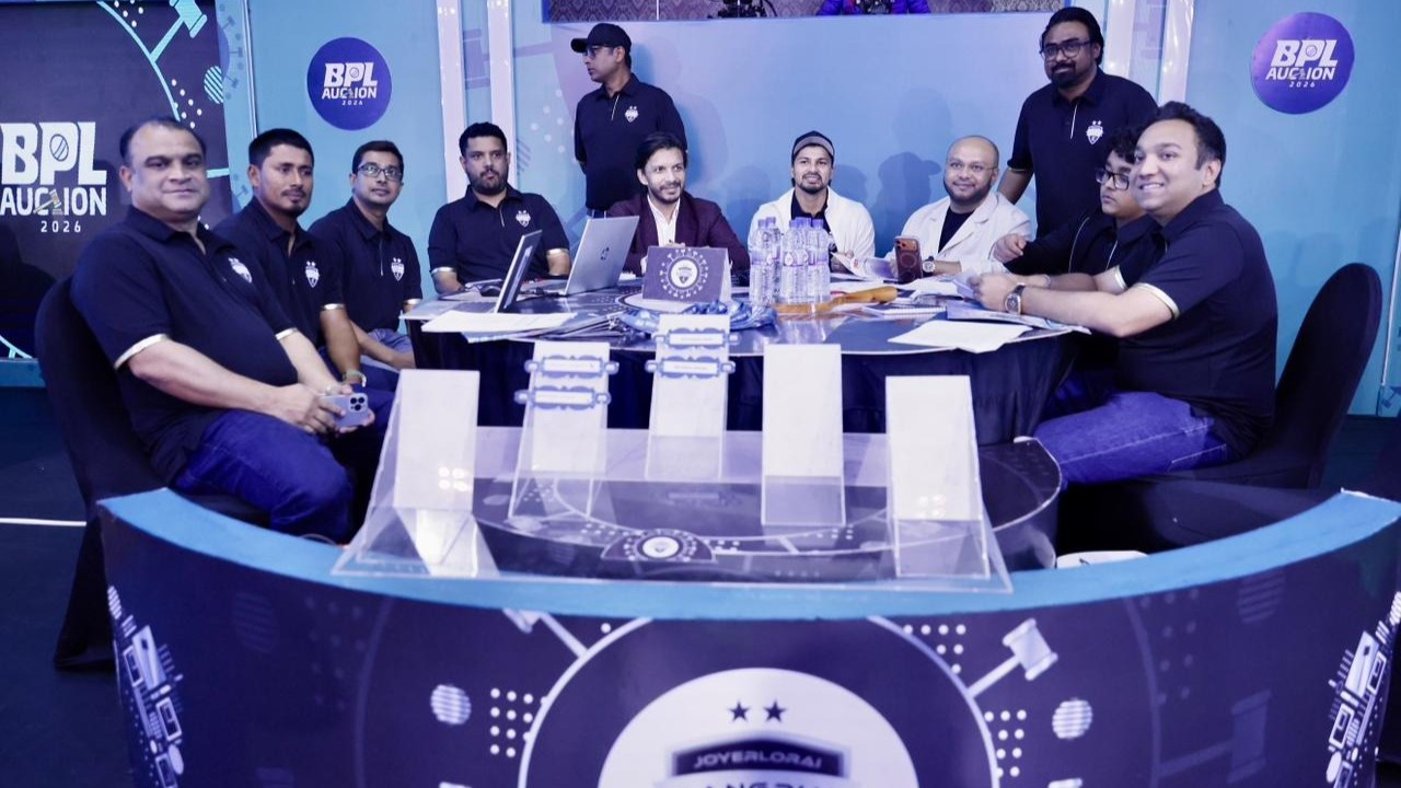 BPL Auction 2025: 12 साल बाद हुई नीलामी की धमाकेदार वापसी, नईम सबसे महंगे खिलाड़ी; महिदुल इस्लाम और जैकर अली बेस प्राइस पर बिके