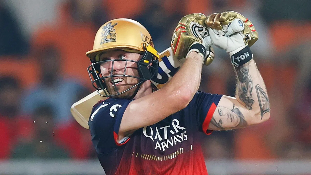 आरसीबी के फिल साल्ट ने सीएसके का सामना करने का अपना अनुभव साझा किया - 'ऐसा लगा जैसे मैनचेस्टर डर्बी हो'