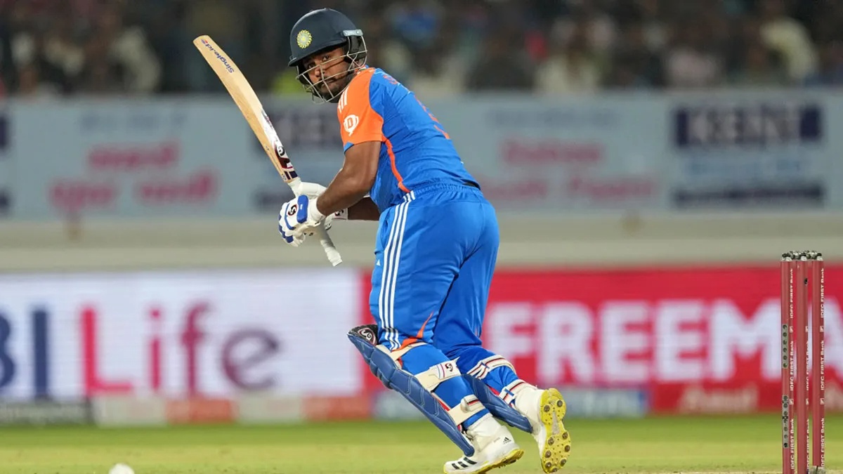 भारत के पूर्व मुख्य कोच ने सवाल उठाया कि संजू सैमसन टी20I प्लेइंग इलेवन का नियमित हिस्सा क्यों नहीं हैं - 'पहले ही तीन शतक बना चुके हैं'