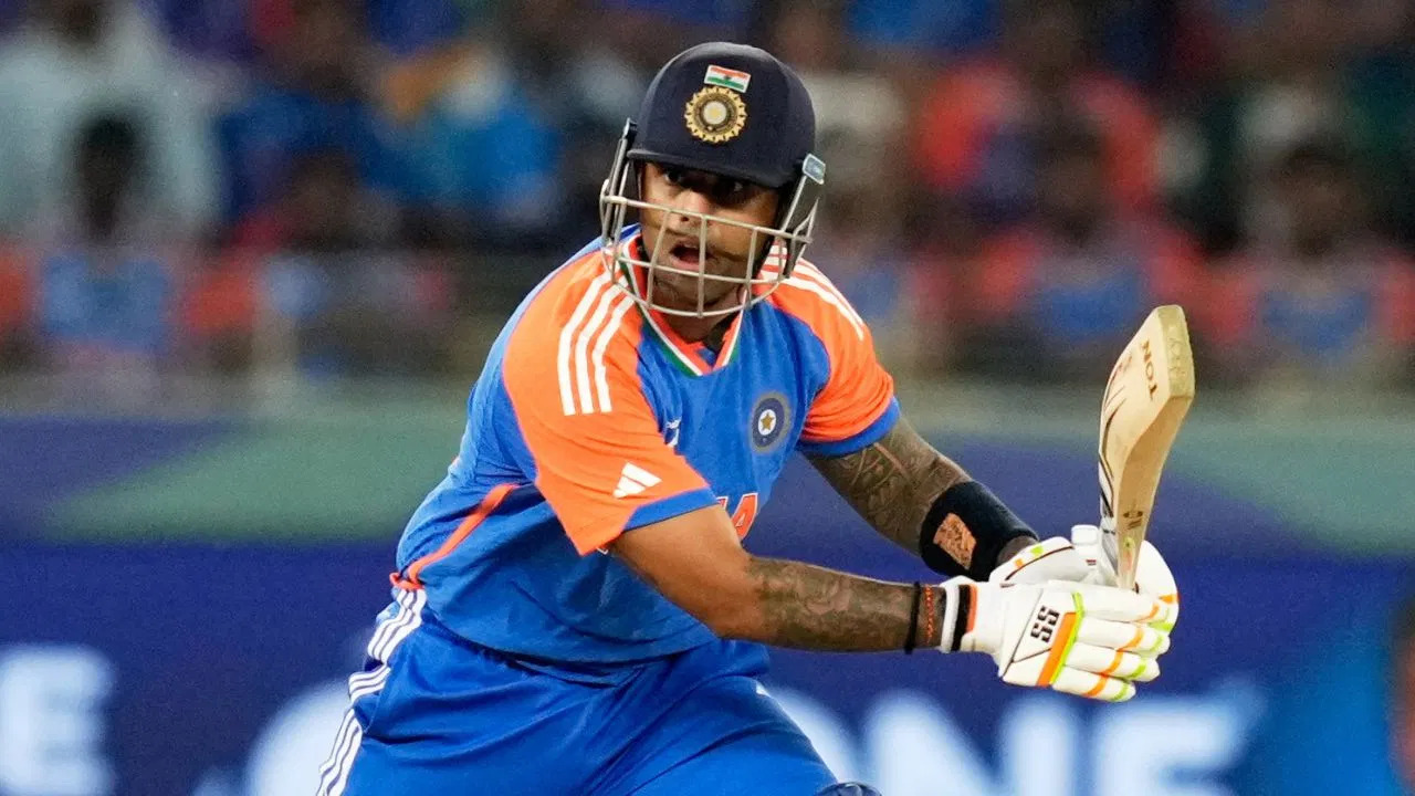 खराब बल्लेबाजी फॉर्म के चलते सूर्यकुमार यादव पर उठे सवाल - 'कप्तान का काम सिर्फ टॉस नहीं’