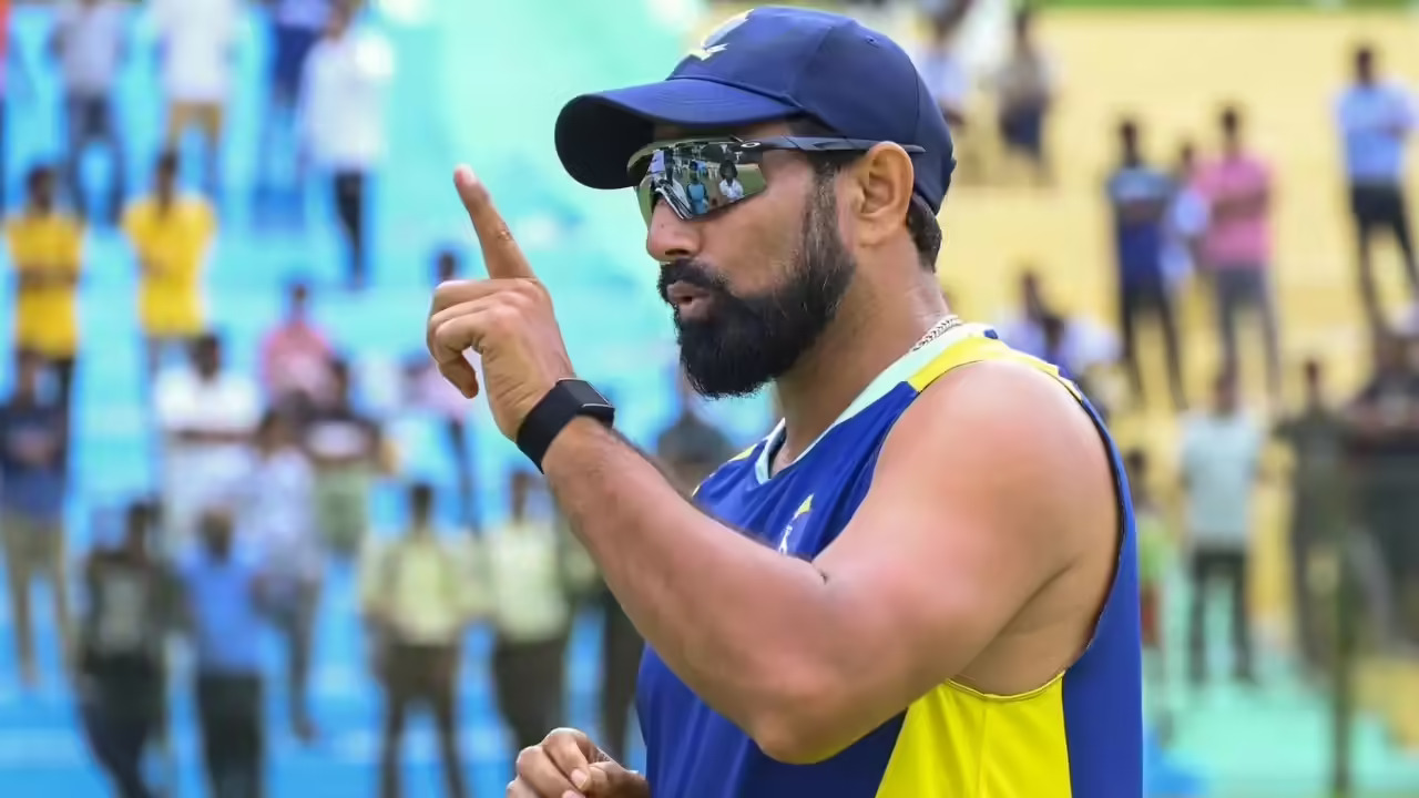 बंगाल के कोच ने वनडे टीम से शमी को बाहर करने पर अगरकर की कड़ी आलोचना की - चयन समिति का यह कदम शर्मनाक है