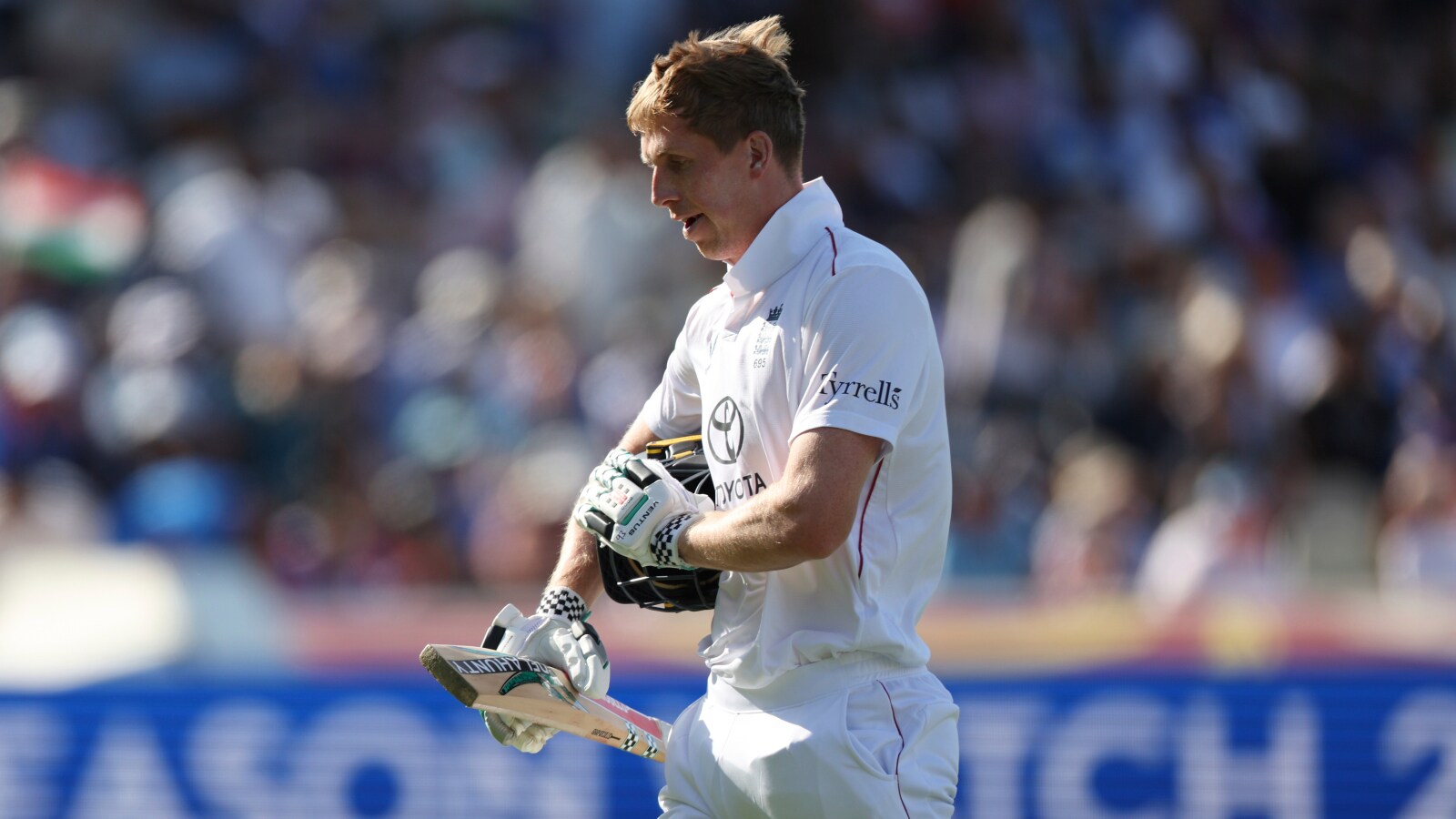 Ashes 2025-26: माइकल वॉन ने इंग्लैंड के सलामी बल्लेबाज पर अपनी राय व्यक्त की - 'ज़ैक क्रॉली मुझे बेहद परेशान करता है'