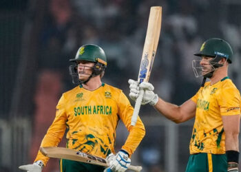 एडेन मार्कराम ने शानदार लॉफ्टेड ड्राइव से लॉकी फर्ग्यूसन को स्टैंड्स में पहुंचाया