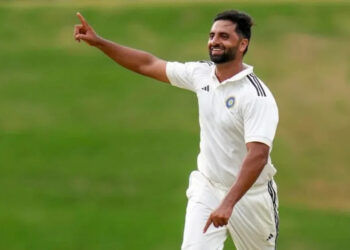 रणजी सेमीफाइनल के बाद औकिब नबी के समर्थन में उतरे इरफान - ‘टेस्ट क्रिकेट से ज्यादा दूर नहीं’